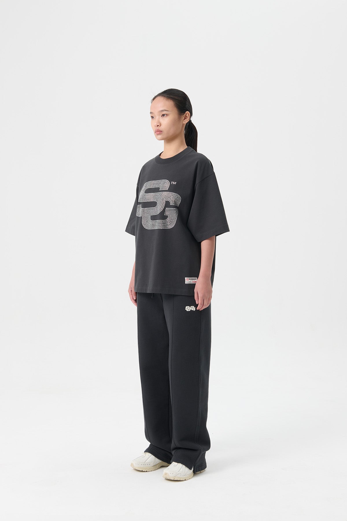 SG24 RHINESTONES LOGO TEE - JET BLACK