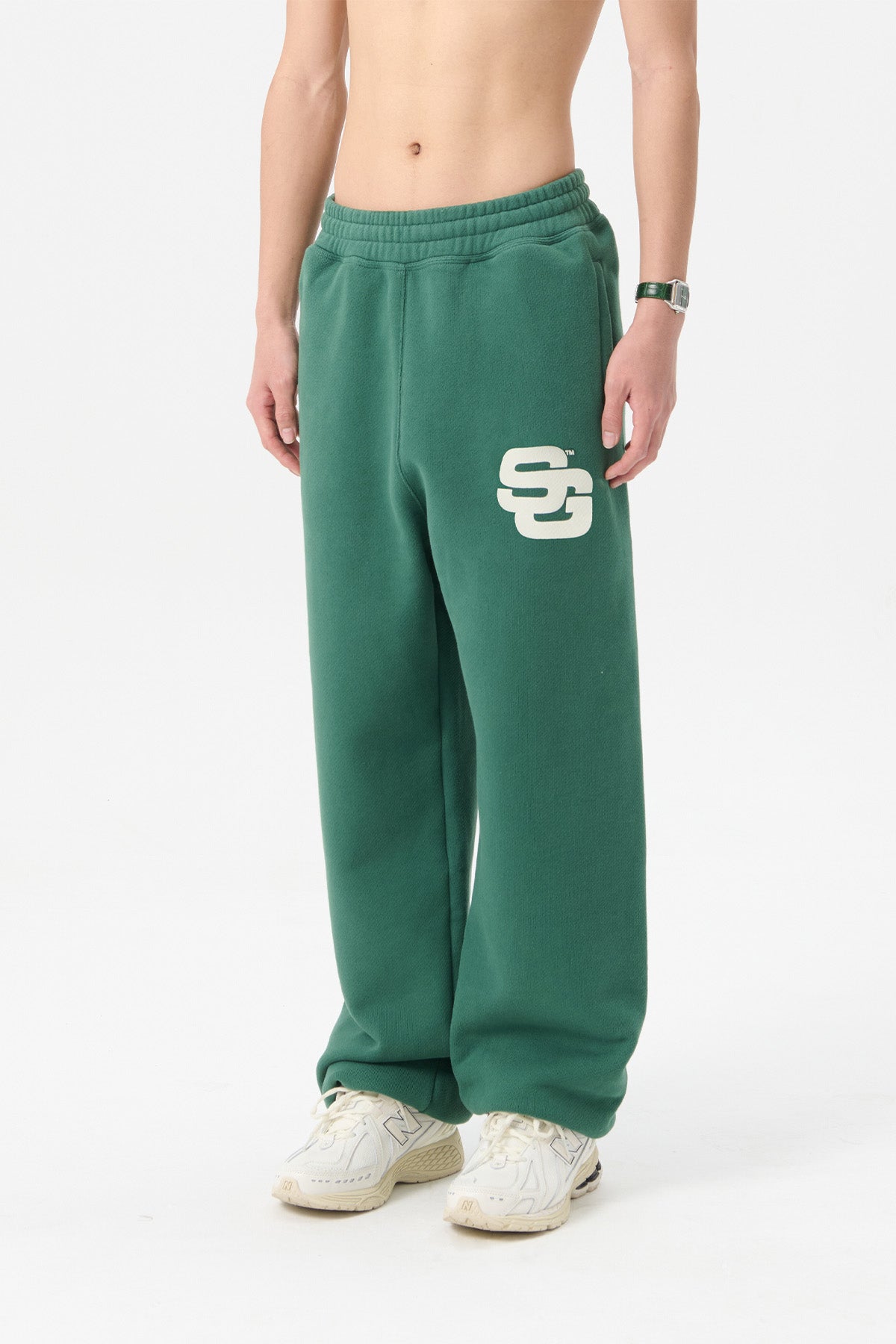 SG24 LOGO CUFFED SWEATPANTS - HUNTER GREEN